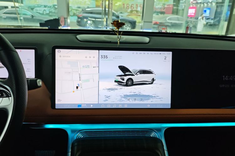 小鹏G9 2022款 702 Pro中控内饰16