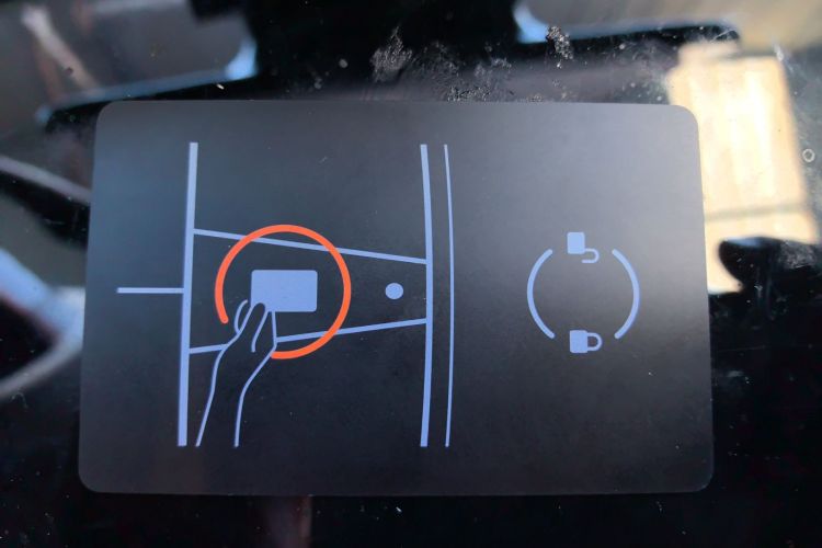 特斯拉 Model 3(进口) 2019款 长续航全轮驱动版中控内饰7001