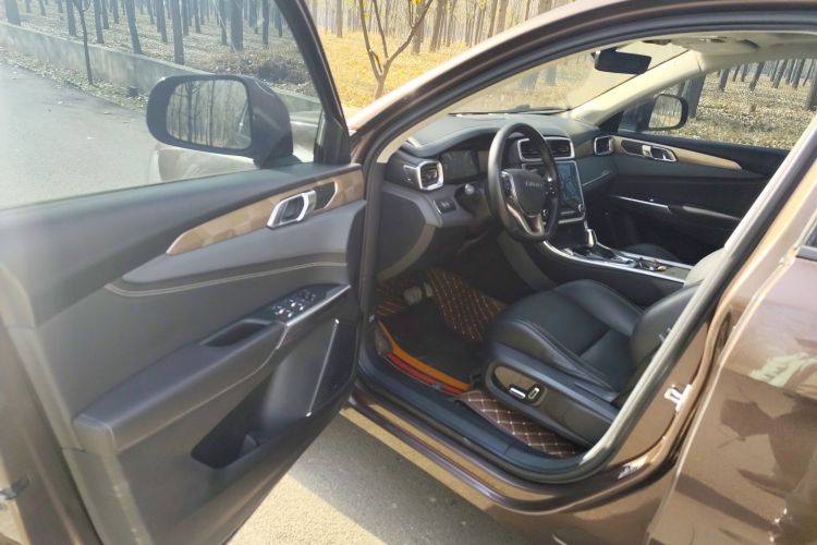 领克01 2018款 2.0T 两驱型+版中控内饰20