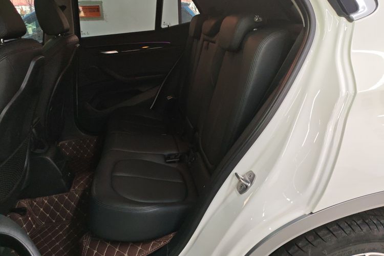 宝马X2(进口) 2019款 sDrive20i M越野套装 国VI中控内饰7004