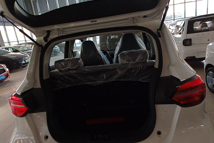 零跑汽车 零跑T03 2025款 310舒享版机舱底盘23