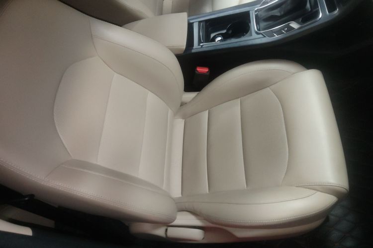 吉利汽车 帝豪 2018款 1.5L CVT豪华型局部细节41