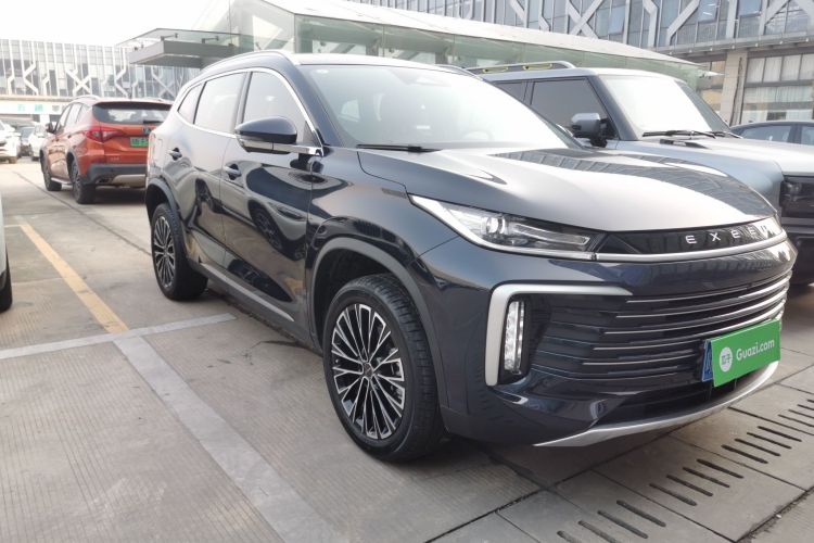 星途凌云 2025款 300T 两驱星耀版车身外观3