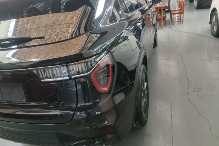 领克01 2021款 2.0TD 两驱型Pro车身外观9