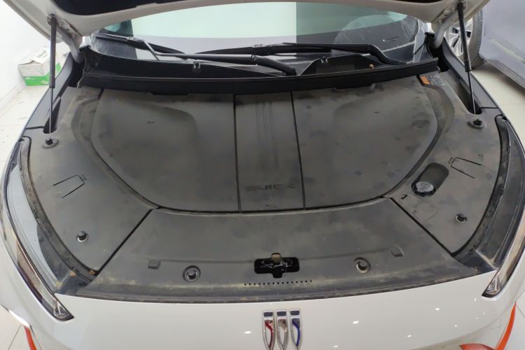 别克E5 2023款 臻享标准续航版机舱底盘24