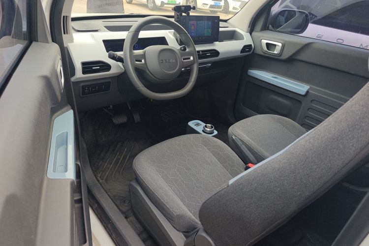 吉利银河 2024款 熊猫mini 200km 耐力熊中控内饰20