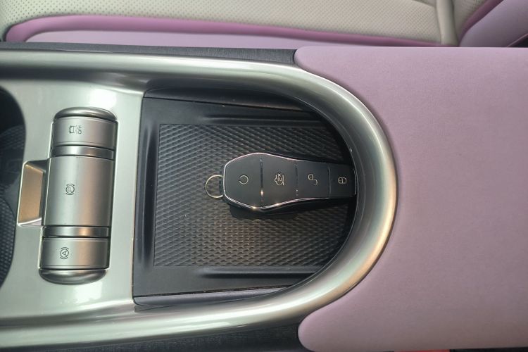 比亚迪 海豚 2023款 420km 时尚版中控内饰11