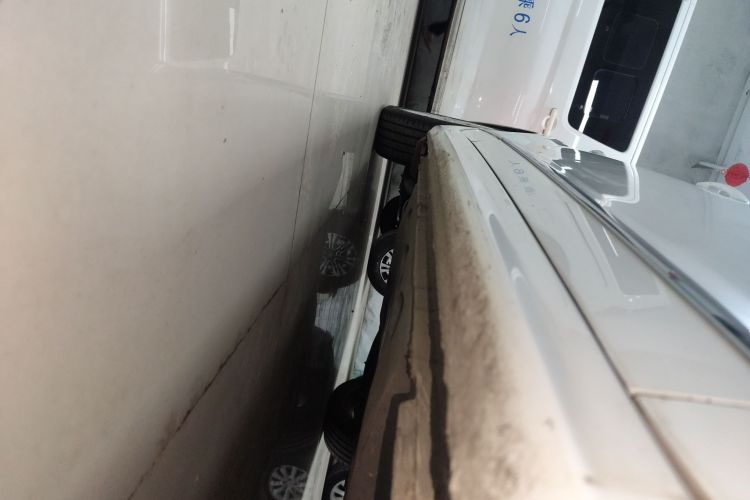 大众 速腾 2018款 280TSI DSG豪华型局部细节9001