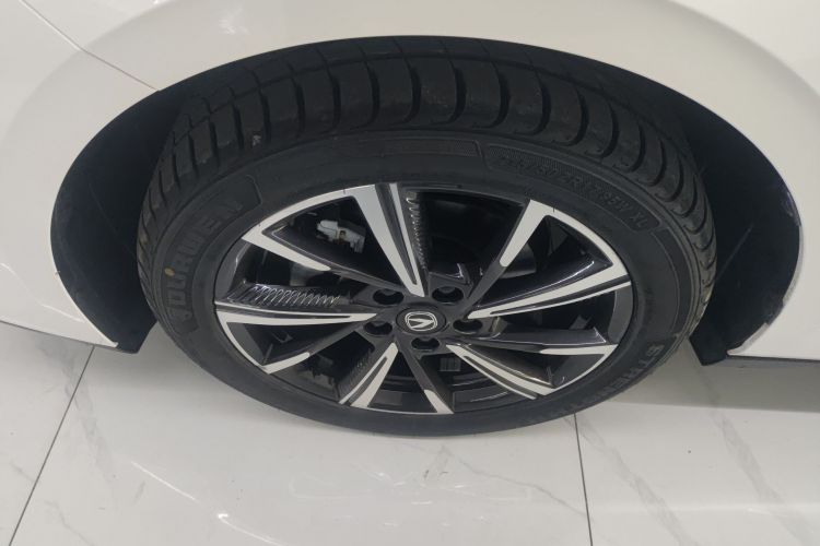 长安 逸动 2024款 1.5T GDI自动 尊贵型车身外观6007