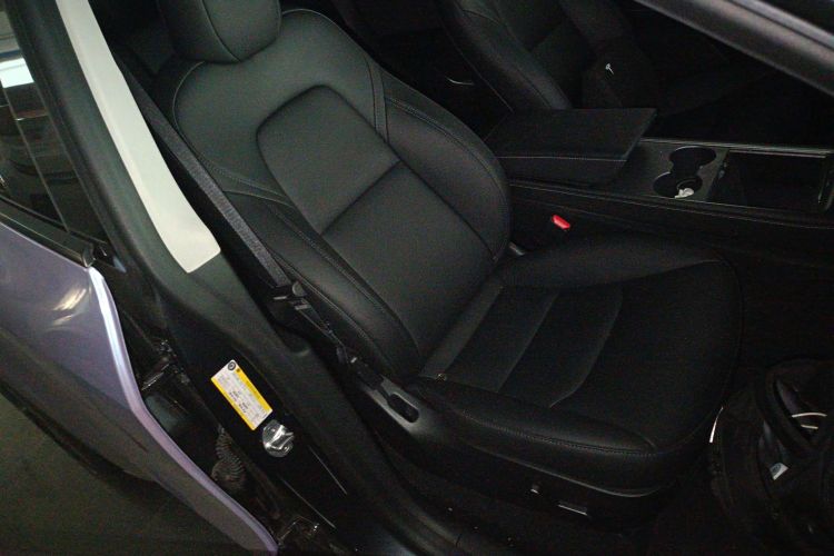 特斯拉 Model Y 2024款 后轮驱动版局部细节41