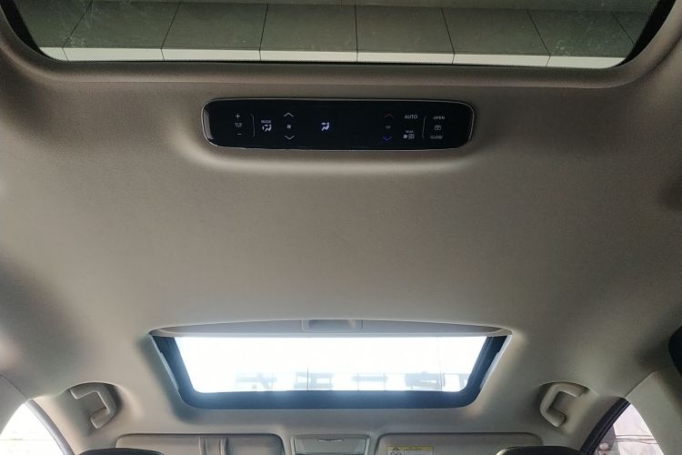 本田 艾力绅 2019款 2.0L 混动豪华版中控内饰22