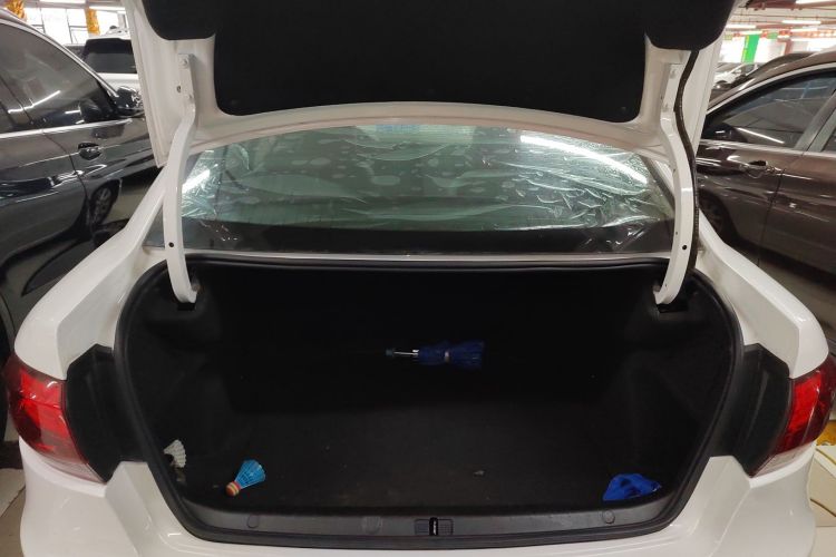 观致3 2018款 三厢 1.6L 自动领先型局部细节23