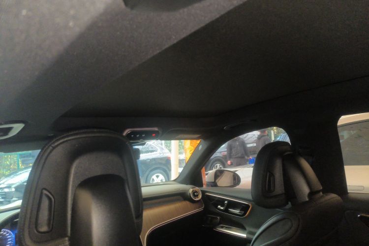 奔驰GLC 2023款 GLC 300 L 4MATIC 动感型 5座局部细节22