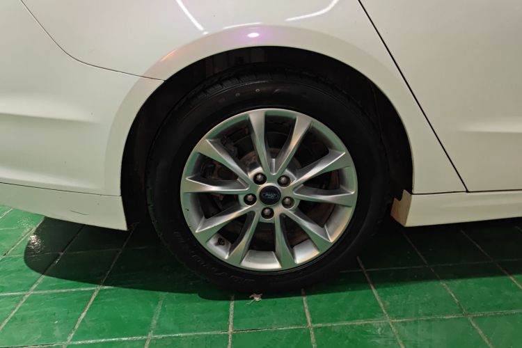 福特 蒙迪欧 2017款 EcoBoost 180 时尚型车身外观6003