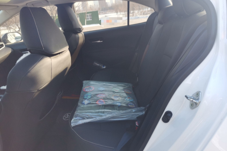 丰田 卡罗拉 2019款 1.2T S-CVT GL-i精英版中控内饰21