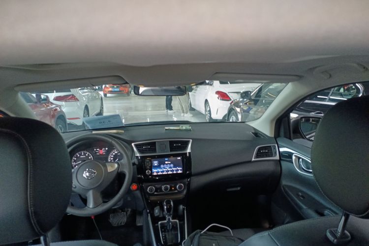 日产 轩逸 2018款 1.6XV CVT尊享版中控内饰22