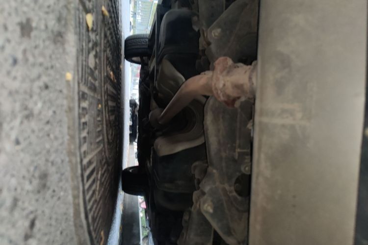 陆风X7 2015款 2.0T 全景尊贵版局部细节9009