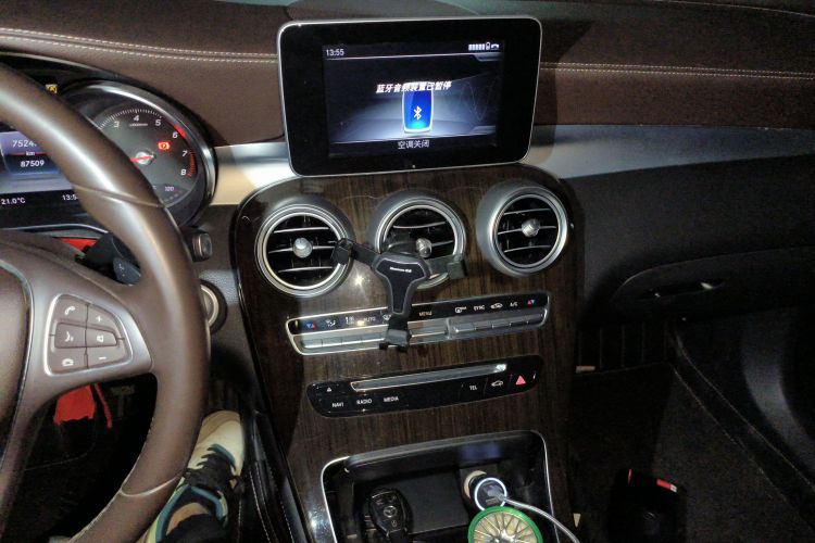 奔驰GLC 2018款 改款 GLC 260 4MATIC 豪华型中控内饰16