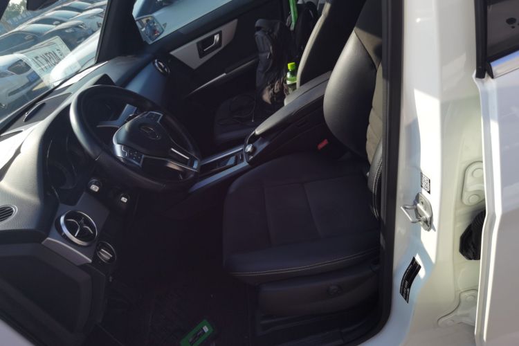 奔驰GLK级 2015款 GLK 260 4MATIC 时尚型 极致版局部细节19