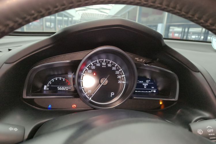 马自达CX-4 2020款 2.5L 自动四驱蓝天激情版局部细节14