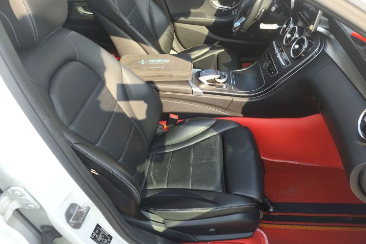 奔驰C级 2018款 C 180 L 时尚型运动版局部细节41