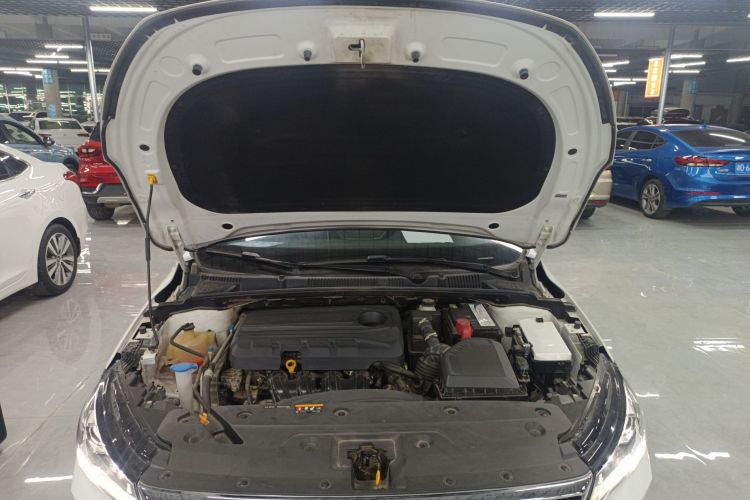 吉利汽车 帝豪 2022款 第4代 1.5L CVT尊贵型机舱底盘24