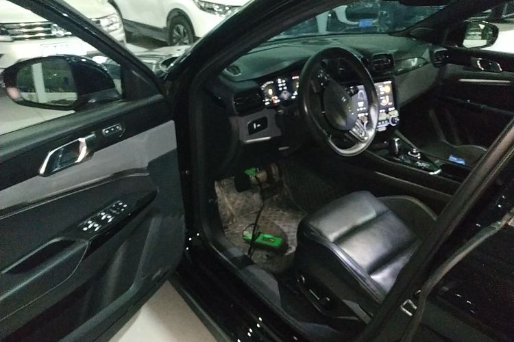 领克03 2022款 2.0TD DCT劲Pro中控内饰7003