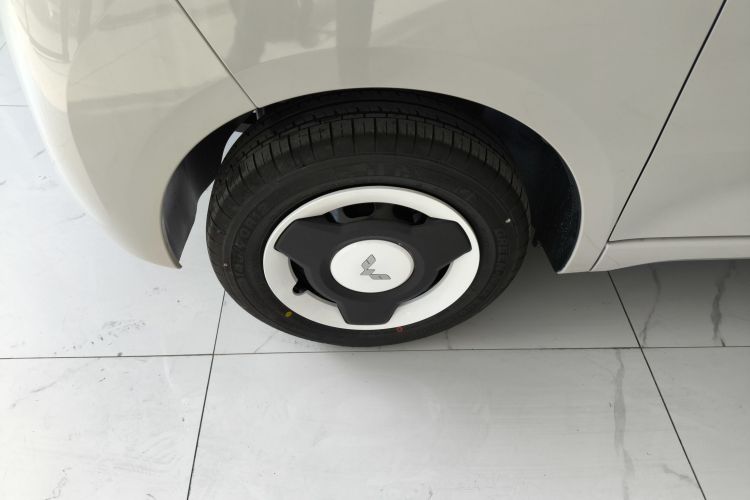 五菱汽车 宏光MINIEV 2024款 第三代 215km 青春版车身外观6007