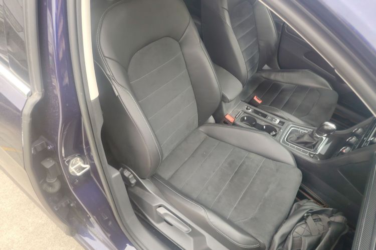 大众 高尔夫 2018款  230TSI 自动豪华型局部细节41