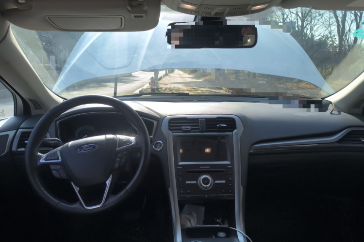 福特 蒙迪欧 2017款 EcoBoost 180 时尚型中控内饰7002