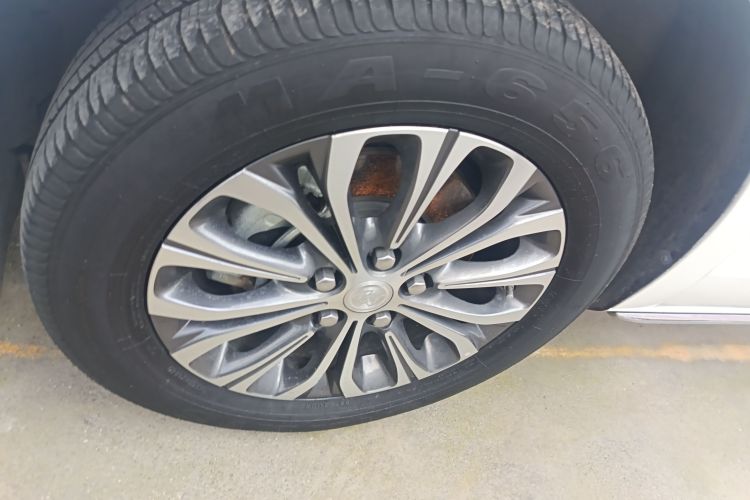 别克GL8 2023款 陆上公务舱 智享型车身外观6002