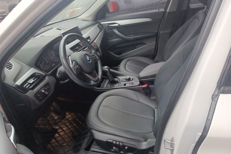 宝马X1 2016款 sDrive18Li 时尚型中控内饰19