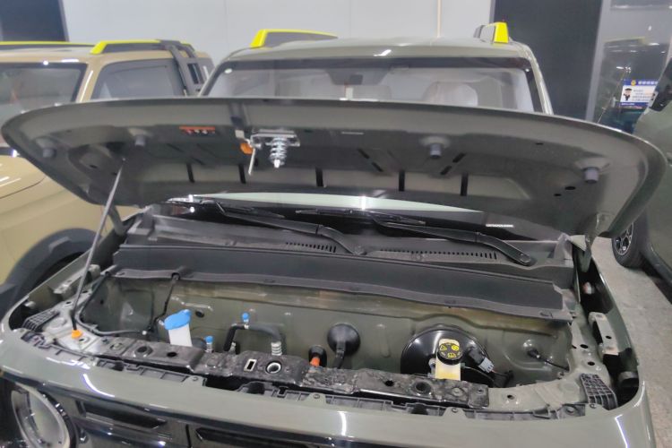 吉利银河 2025款 210km 熊猫卡丁机舱底盘24