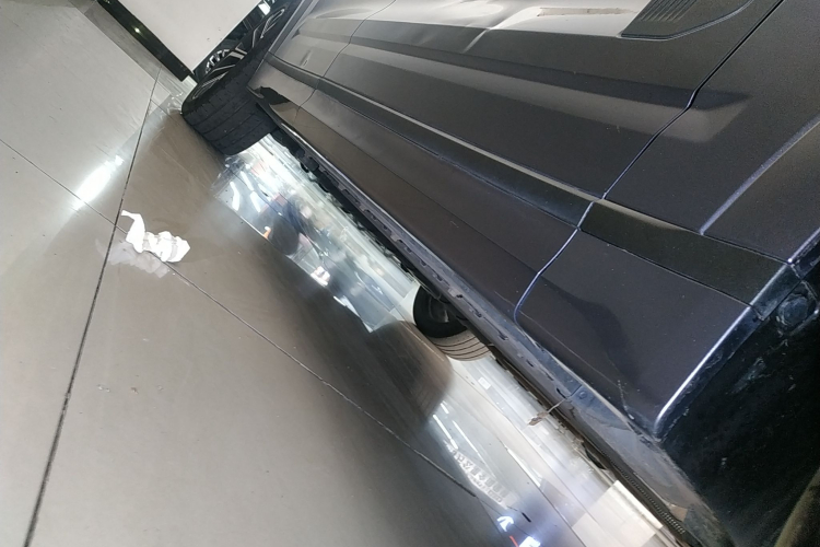 领克09 EM-P 2023款 2.0TD EM-P 远航版PM 六座局部细节9001