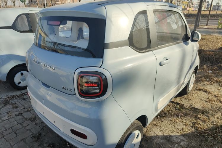 奔腾小马 2026款 222km 萌趣马 Plus车身外观7