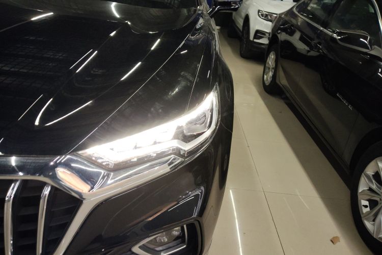 红旗HS5 2019款 2.0T 智联旗领四驱版局部细节36