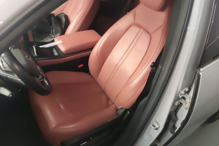 蔚来EC6 2020款 615KM 性能版中控内饰19