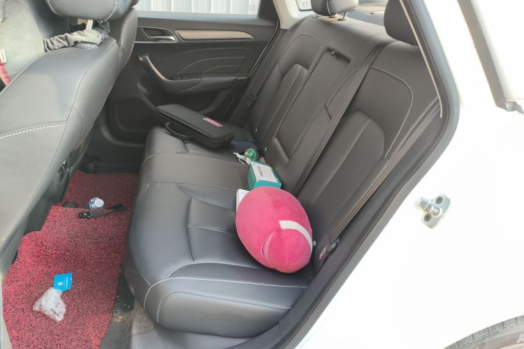 荣威i6 2017款 20T 自动互联网智享版中控内饰21