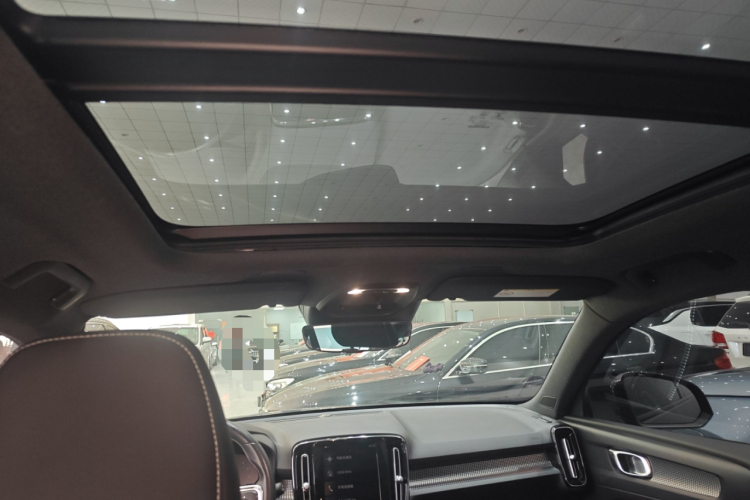 沃尔沃XC40 2021款 T4 四驱智远运动版中控内饰22