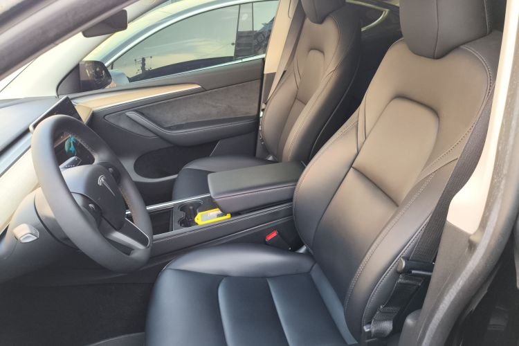 特斯拉 Model Y 2022款 改款 后轮驱动版局部细节19