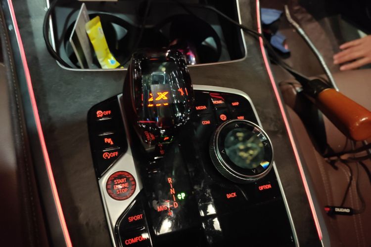 宝马X5(进口) 2020款 xDrive30i M运动套装中控内饰18