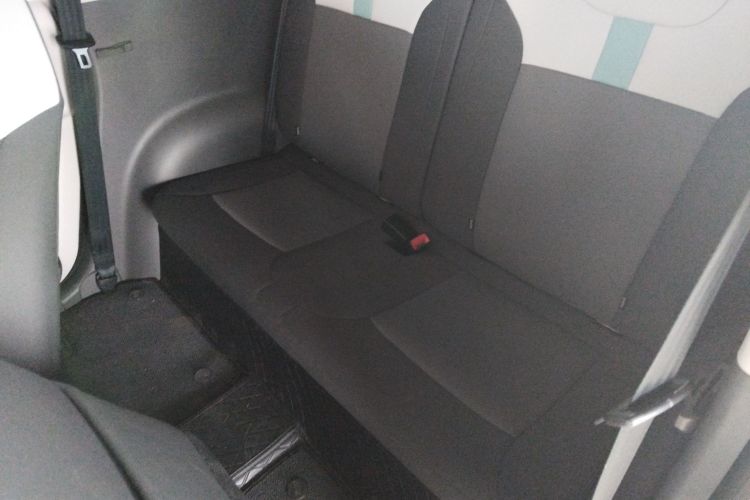 长安启源 长安Lumin 2023款 205km 香沁款中控内饰21