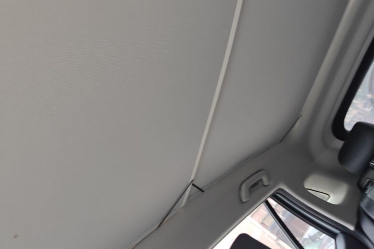 埃安 AION V 2021款 Plus 80 智享科技版 三元锂局部细节22