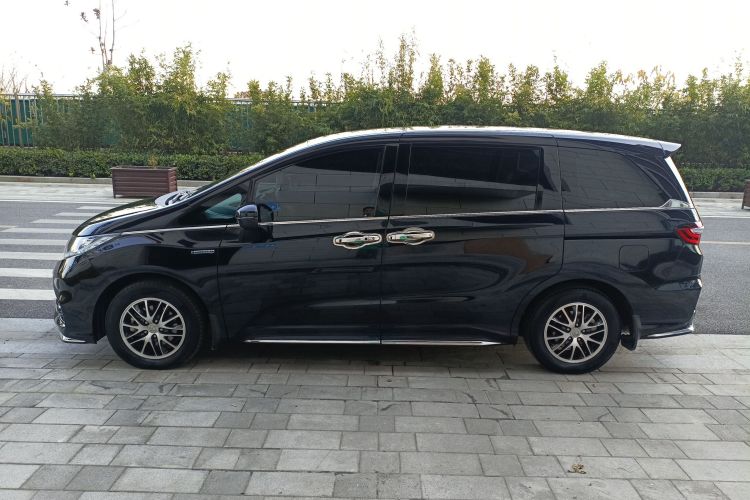 本田 奥德赛 2021款 2.0L 锐·畅享版车身外观4