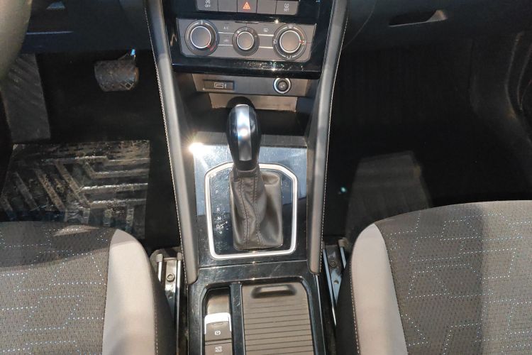 捷达VS5 2024款 280TSI 自动先锋版中控内饰18