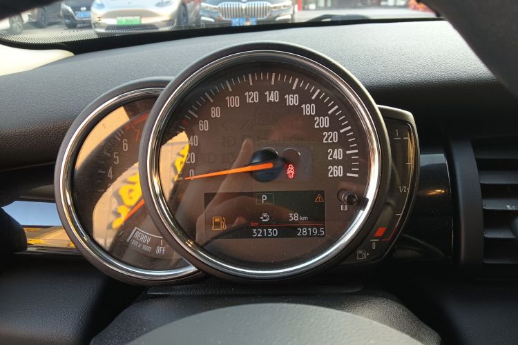 MINI 2019款 1.5T COOPER 经典派局部细节14