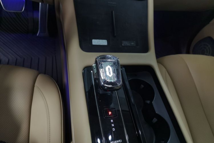 鸿蒙智行 问界M7 2024款 1.5T 智驾四驱Max版 5座局部细节18