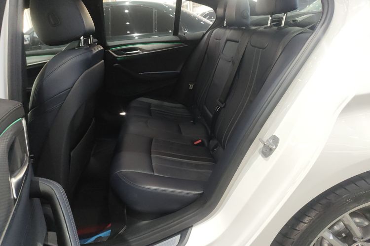 宝马5系(进口) 2018款 525i M运动套装中控内饰21