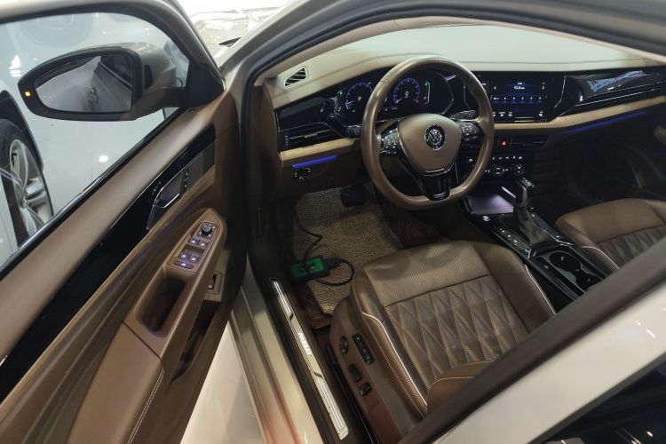 大众 帕萨特 2019款 330TSI 豪华版 国VI中控内饰7003