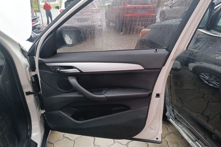 宝马X1 2016款 sDrive18Li 时尚型中控内饰42